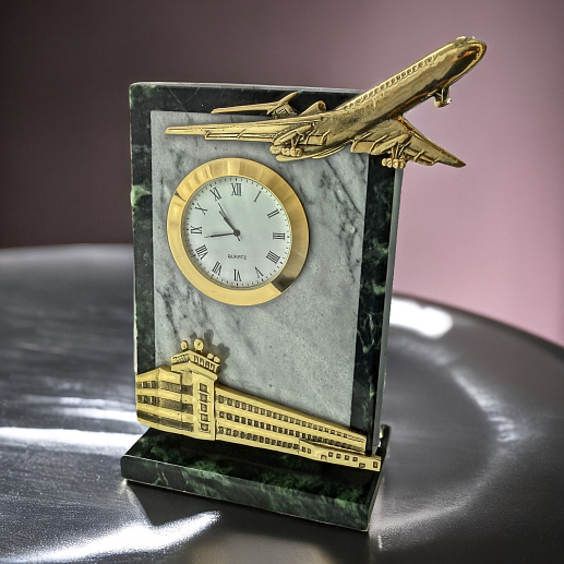 Сувенир настольные часы купить с доставкой Сувенир настольные часы