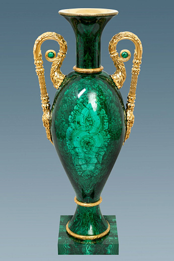 Ваза из малахита "Оливия" купить с доставкой Ваза из малахита "Оливия"